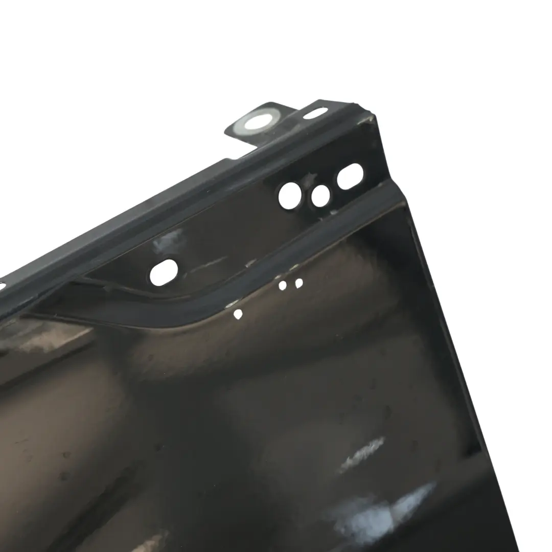 Audi A4 B9 Panel Delantero Izquierdo Guardabarros Negro Mítico Y9T - SKU 8W0821105D-MYB - Número de pieza 8W0821105D