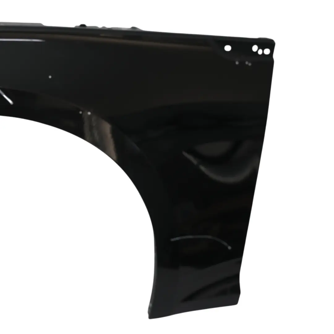 Audi A4 B9 Panel Delantero Izquierdo Guardabarros Negro Mítico Y9T - SKU 8W0821105D-MYB - Número de pieza 8W0821105D
