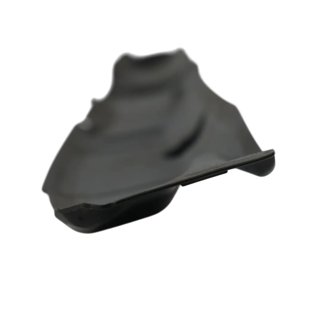 Chiusura Parafango Anteriore Destro per Audi A4 B9 Elemento con numero di parte 8W0821112A Audi A4 B9 Elemento Chiusura Parafango Anteriore Destro - SKU 8W0821112A - Numero di parte 8W0821112A