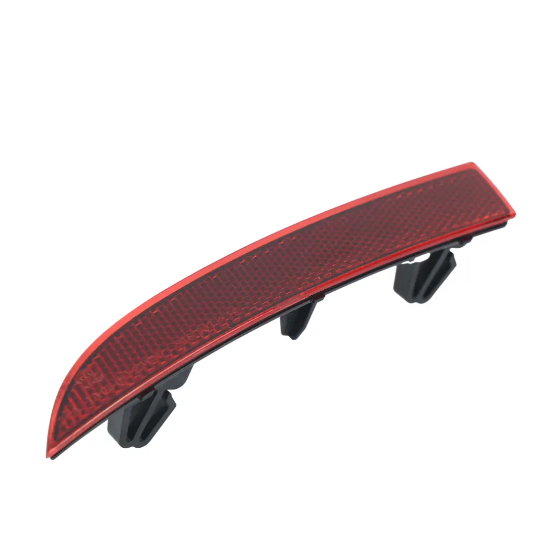 Audi A4 B9 Riflettore Luce Paraurti Posteriore Esterno Sinistro - SKU 8W0945105AA - Numero di parte 8W0945105AA