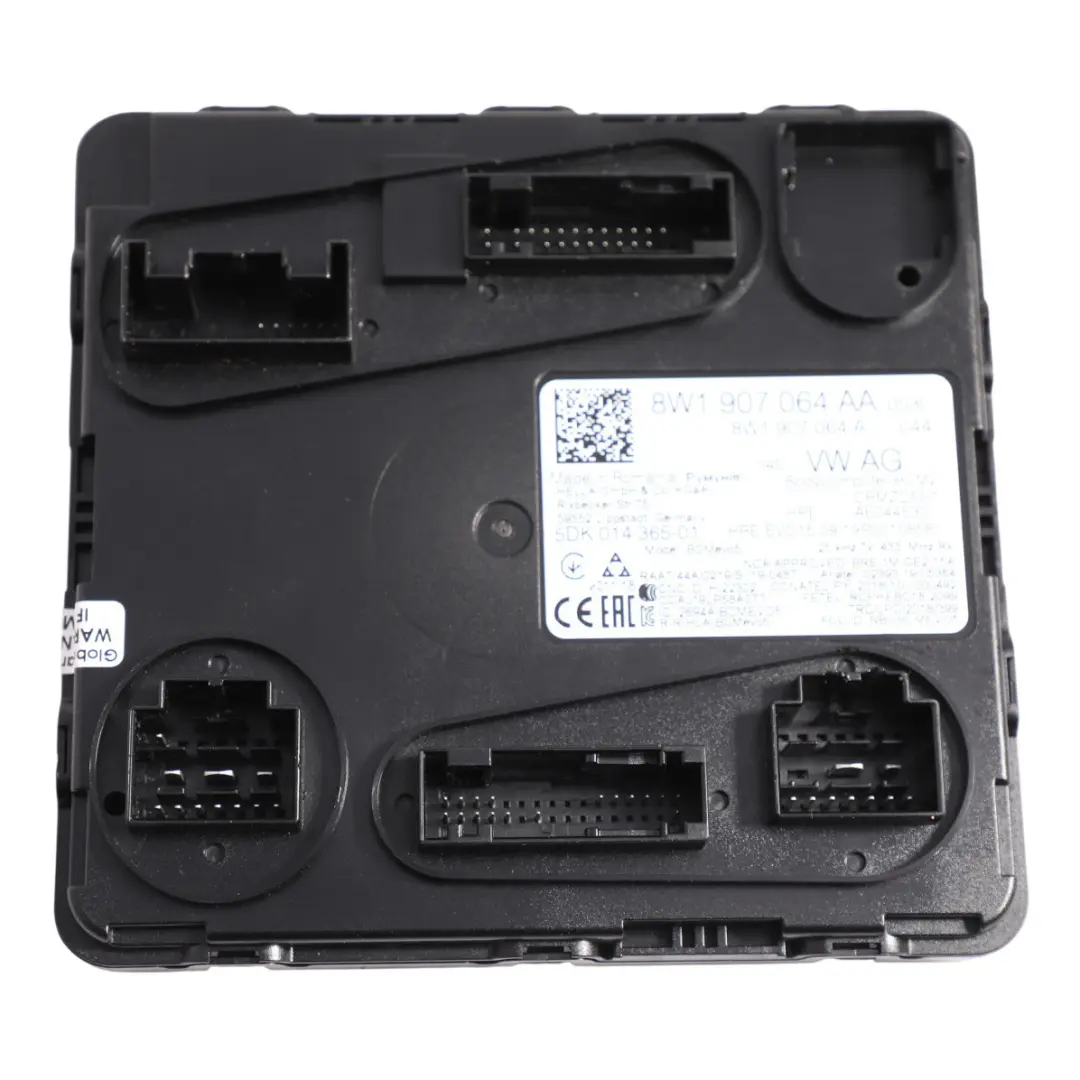 Body Control Module Unit ECU to Audi A4 B9 A5 F5 Comfort with Part number 8W1907064AA Audi A4 B9 A5 F5 Comfort Body Control Module Unit ECU - SKU 8W1907064AA - Part number 8W1907064AA