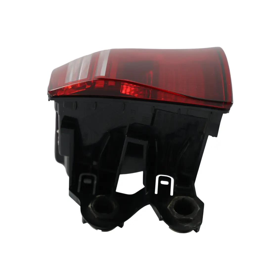 Tail Light Lamp LED Outer Right O/S to Audi A4 B9 Saloon Rear with Part number 8W5945070AA Audi A4 B9 Saloon Rear Tail Light Lamp LED Outer Right O/S - SKU 8W5945070AA - Part number 8W5945070AA