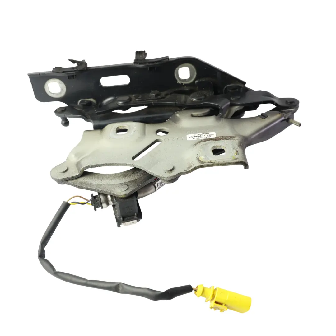 Audi A5 F5 Motorhaube Scharnier Rechts Mythical Schwarz Y9T 8W6823302E - SKU 8W6823302E-MYB1 - Teilenummer 8W6823823B