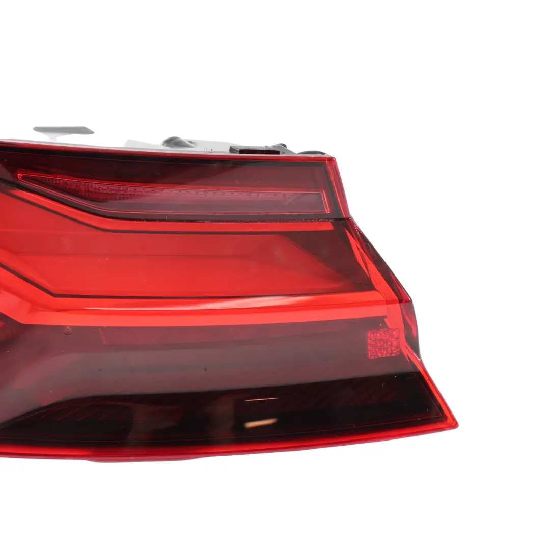 Audi A5 B9 Sportback Lampa Tylna Zewnętrzna LED Lewa - SKU 8W6945069 - Numer Części 8W6945069