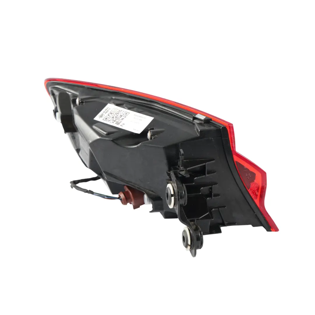 Lampa Tylna Zewnętrzna LED Prawa do Audi A5 B9 F5 o numerze 8W6945070 Audi A5 B9 F5 Lampa Tylna Zewnętrzna LED Prawa - SKU 8W6945070 - Numer Części 8W6945070
