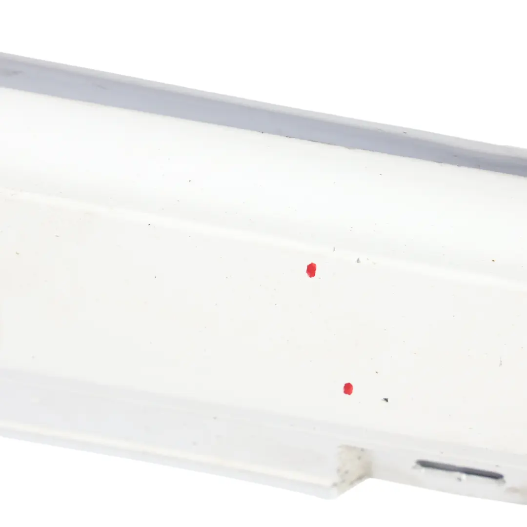 Faldón Lateral Derecho Panel Umbral Puerta Blanco Arkona Y9L para Audi A5 S5 F5 con número de pieza 8W8853856F Audi A5 S5 F5 Faldón Lateral Derecho Panel Umbral Puerta Blanco Arkona Y9L - SKU 8W8853856F-ARK - Número de pieza 8W8853856F