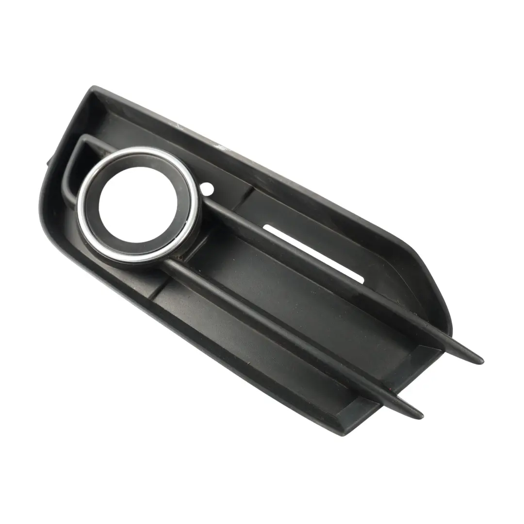 Audi A1 8X Griglia Guida Aria Fendinebbia Anteriore Sinistro - SKU 8X0807681A - Numero di parte 8X0807681A