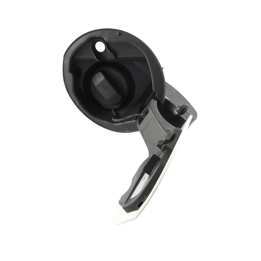 Coperchio Sportello Rifornimento Supporto Bianco Candy B9A per Audi A1 8X con numero di parte 8X0809906D Audi A1 8X Coperchio Sportello Rifornimento Supporto Bianco Candy B9A - SKU 8X0809906D-CAN - Numero di parte 8X0809906D