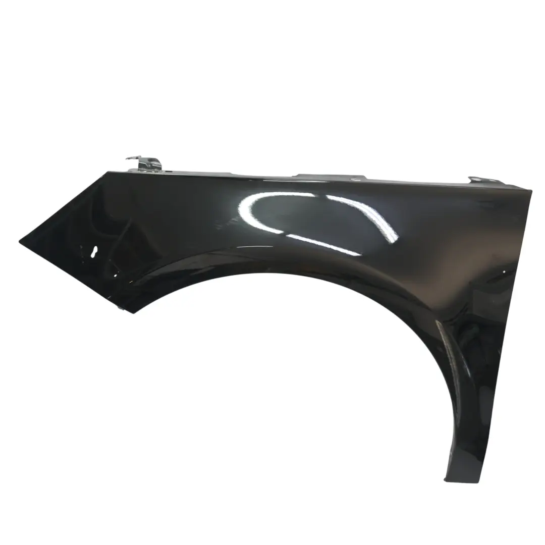 Panel Delantero Izquierdo Guardabarros Negro Mítico Metalizado Y9T para Audi A1 8X con número de pieza 8X0821105A Audi A1 8X Panel Delantero Izquierdo Guardabarros Negro Mítico Metalizado Y9T - SKU 8X0821105A-MYB - Número de pieza 8X0821105A