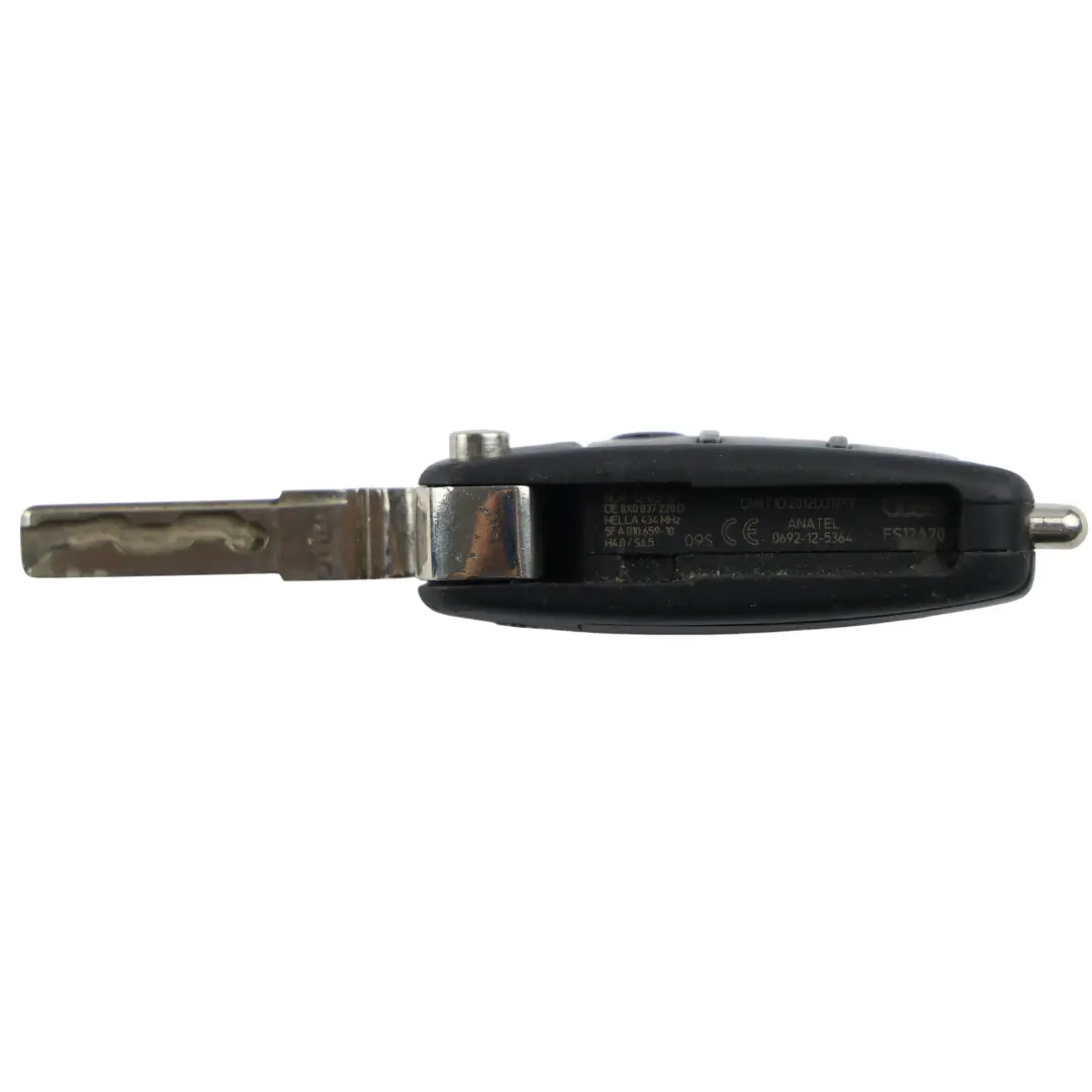 Audi A1 8X A5 8T Q3 8U Clé Télécommande Pliante 3 Boutons - SKU 8X0837220D-2 - Numéro de pièce 8X0837220D