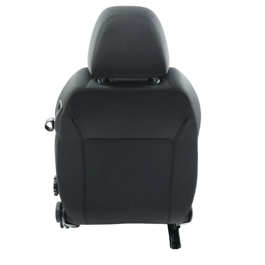 Fotel Przód Materiał Soul Czarny Cliff Szary Prawy do Audi A1 8X 3D o numerze 8X0881806K Audi A1 8X 3D Fotel Przód Materiał Soul Czarny Cliff Szary Prawy - SKU 8X0881806K-1 - Numer Części 8X0881806K
