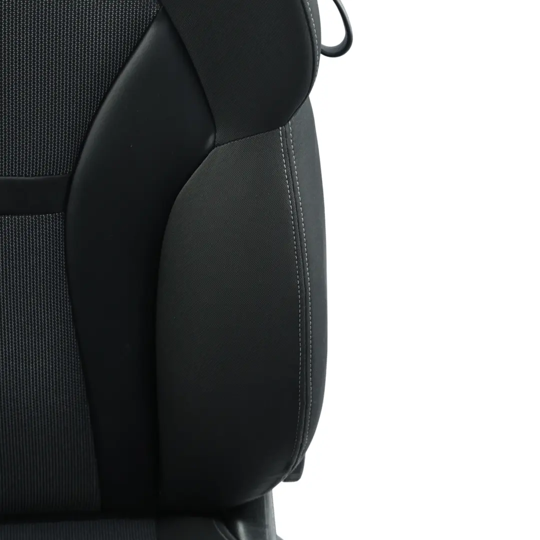 Audi A1 8X 3D Fotel Przód Materiał Soul Czarny Cliff Szary Prawy - SKU 8X0881806K-1 - Numer Części 8X0881806K