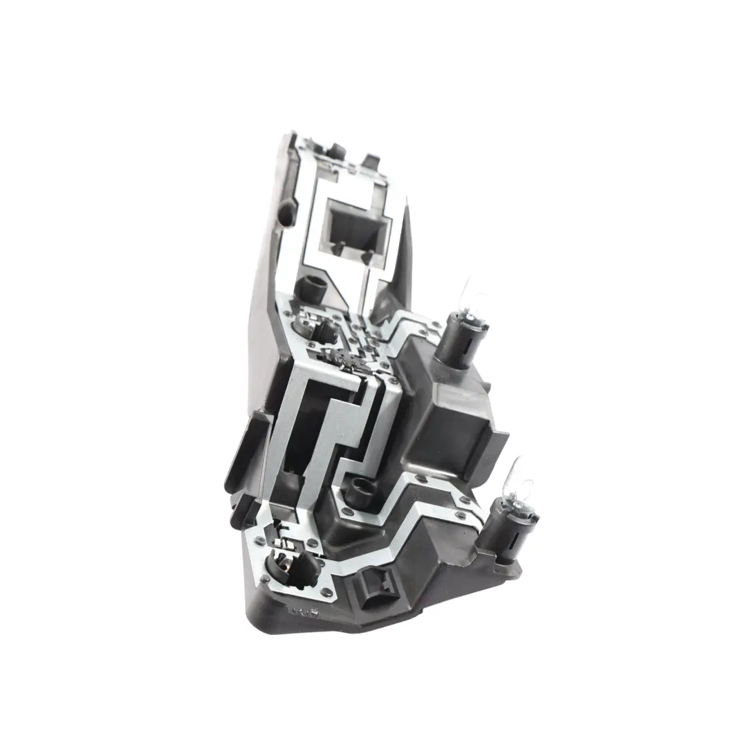 Heckklappen Lampe Fassung Halterung Hinten Links für Audi A1 8X mit Teilenummer 8X0945257A Audi A1 8X Heckklappen Lampe Fassung Halterung Hinten Links - SKU 8X0945257A - Teilenummer 8X0945257A