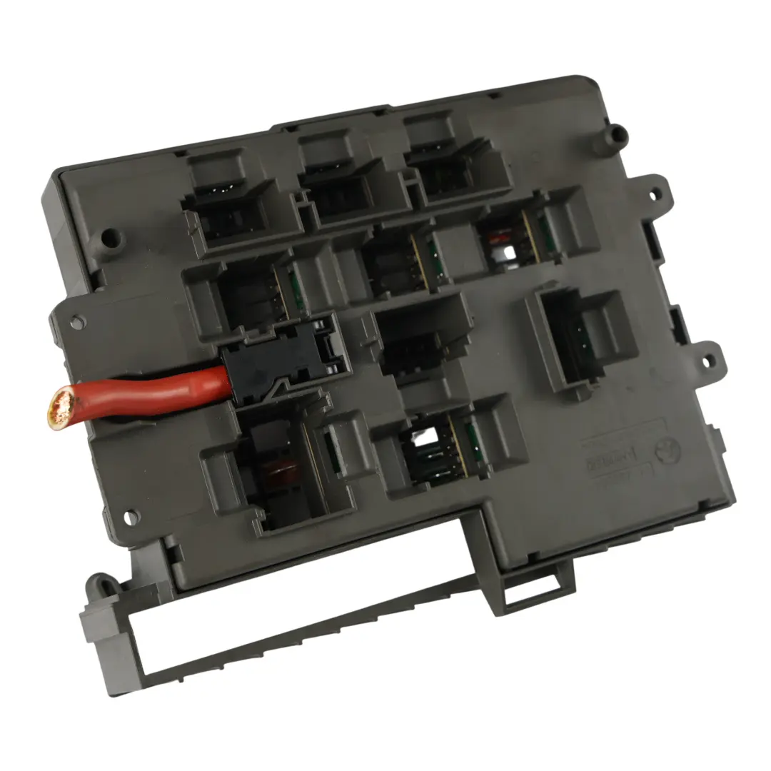 BMW E81 X1 E84 E87 E90 E91 E92 Caja Fusibles Delantero Unidad - SKU 9119446-1 - Número de pieza 9119446