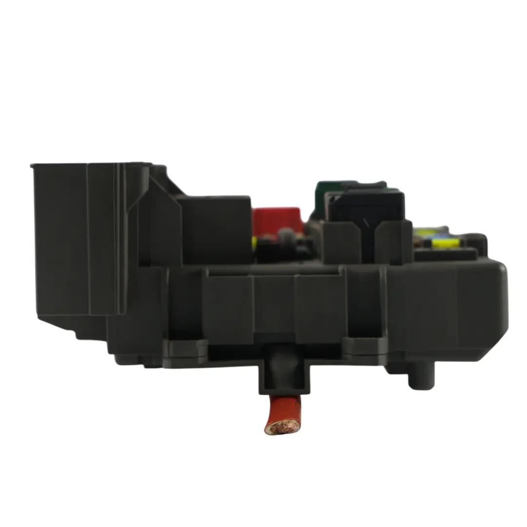 Scatola Fusibili Anteriore per BMW E81 X1 E84 E87 E90 E91 E92 con numero di parte 9119446 BMW E81 X1 E84 E87 E90 E91 E92 Scatola Fusibili Anteriore - SKU 9119446-1 - Numero di parte 9119446