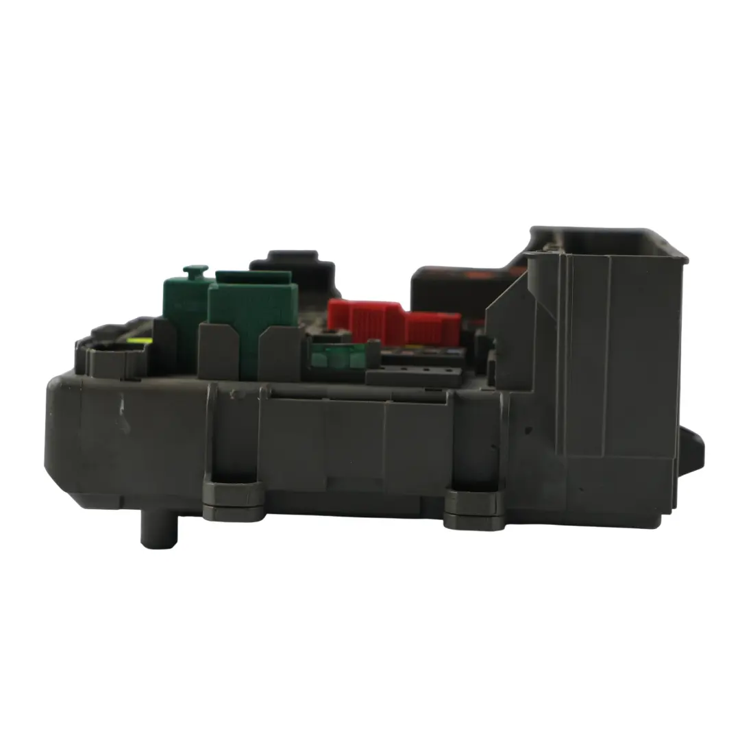 BMW E81 X1 E84 E87 E90 E91 E92 Caja Fusibles Delantero Unidad - SKU 9119446-1 - Número de pieza 9119446