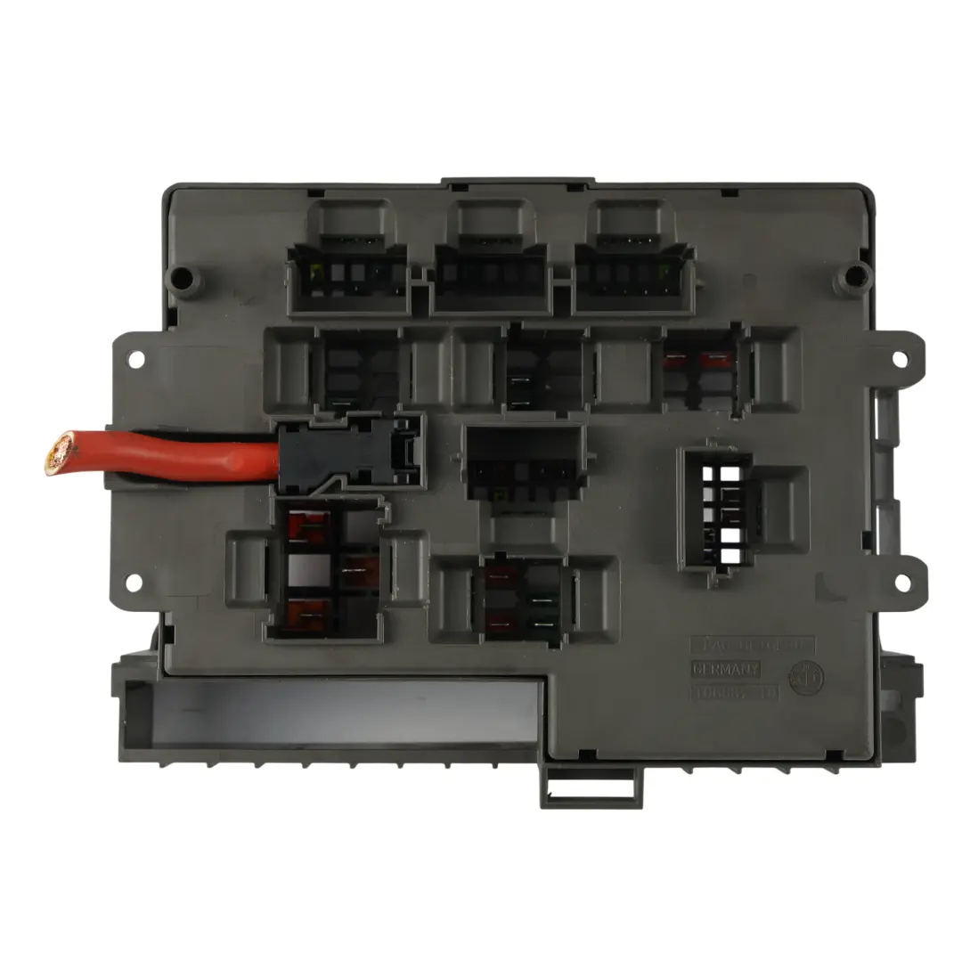Front Fuse Box Power Distribution Unit to BMW E81 X1 E84 E87 E90 E91 E92 with Part number 9119446 BMW E81 X1 E84 E87 E90 E91 E92 Front Fuse Box Power Distribution Unit - SKU 9119446-1 - Part number 9119446