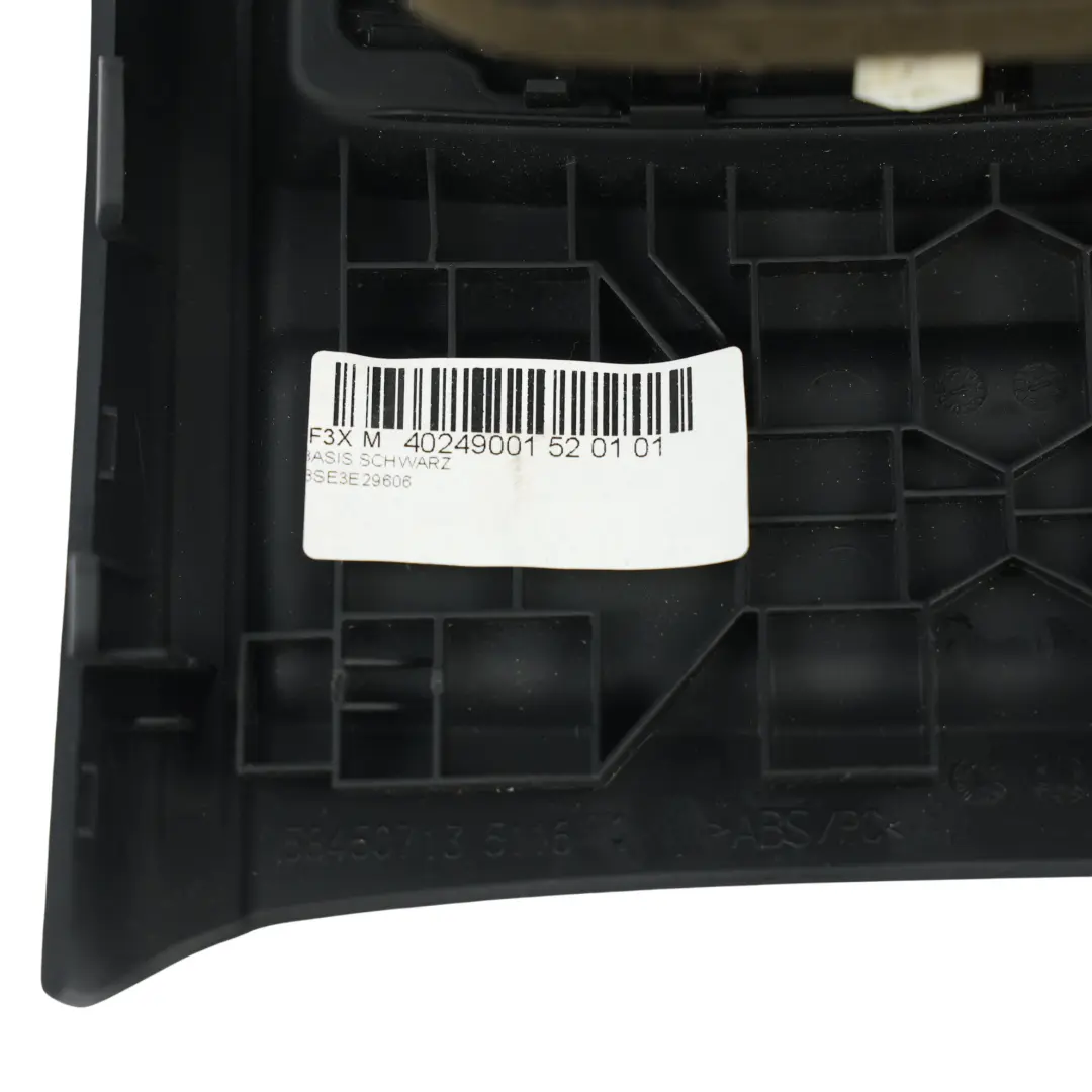 Kratka Nawiewu Tył Konsoli Środkowej Czarna do BMW F30 F31 F32 o numerze 9218908 BMW F30 F31 F32 Kratka Nawiewu Tył Konsoli Środkowej Czarna - SKU 9218908-1 - Numer Części 9218908