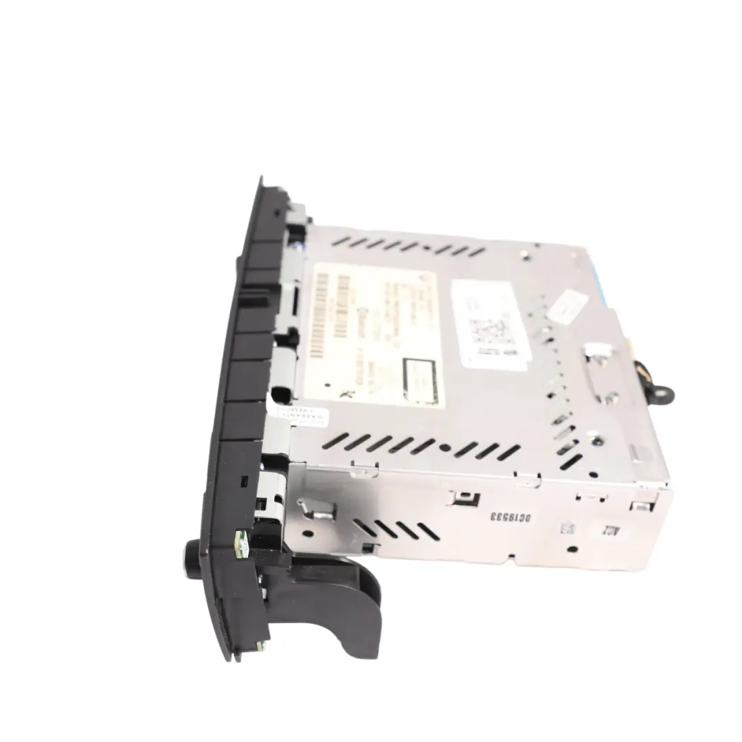 Radio Audio CD Professional Bluetooth to BMW E81 E87 E90 E91 E92 LCI with Part number 9243919 BMW E81 E87 E90 E91 E92 LCI Radio Audio CD Professional Bluetooth - SKU 9243919-1 - Part number 9243919