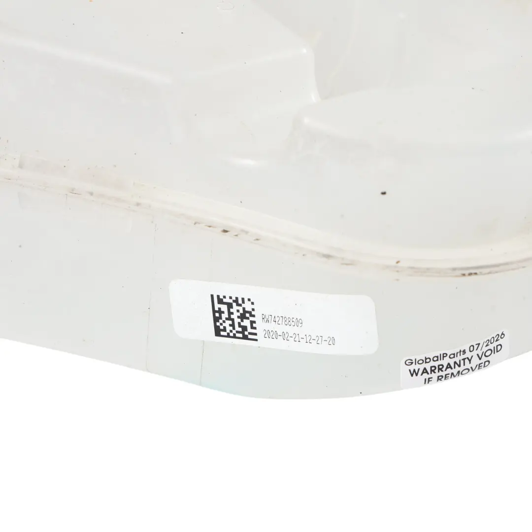 Windscreen Washer Tank Cleaning Container to BMW G20 G21 G22 G26 with Part number 9478352 BMW G20 G21 G22 G26 Windscreen Washer Tank Cleaning Container - SKU 9478352-1 - Part number 9478352