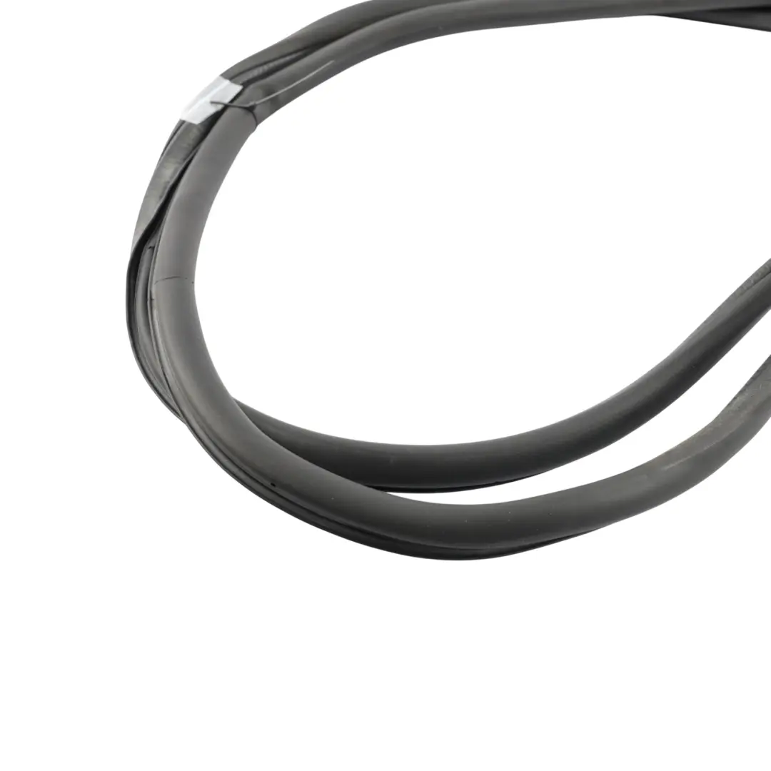 Door Outer Seal Gasket Left Right N/O/S 95553736502 to Porsche Cayenne 9PA Rear with Part number 95553936702 Porsche Cayenne 9PA Rear Door Outer Seal Gasket Left Right N/O/S 95553736502 - SKU 95553936702 - Part number 95553936702