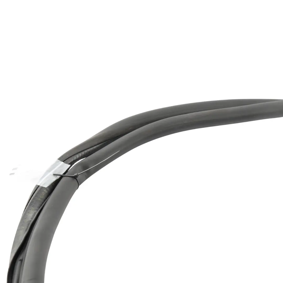 Door Outer Seal Gasket Left Right N/O/S 95553736502 to Porsche Cayenne 9PA Rear with Part number 95553936702 Porsche Cayenne 9PA Rear Door Outer Seal Gasket Left Right N/O/S 95553736502 - SKU 95553936702 - Part number 95553936702
