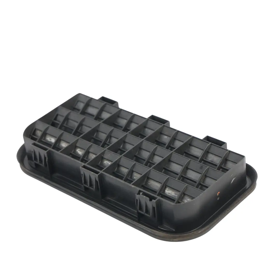 Belüftungsrahmen Hinten Seitenverkleidung für Porsche 718 Boxster 982 mit Teilenummer 98157204300 Porsche 718 Boxster 982 Belüftungsrahmen Hinten Seitenverkleidung - SKU 98157204300 - Teilenummer 98157204300