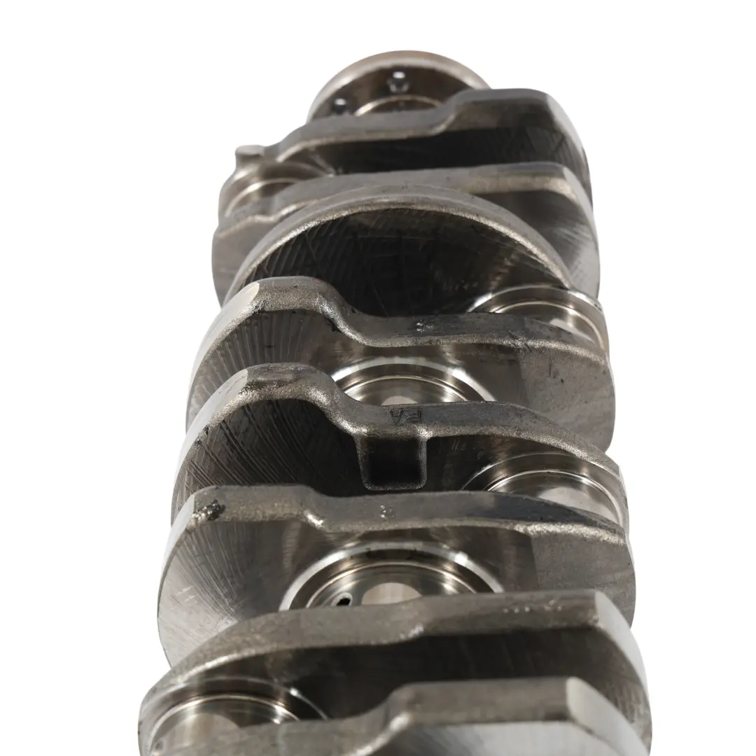 Crankshaft 2.2 HDI DW12RUD to Peugeot Boxer 3 Engine with Part number 9828725580 Peugeot Boxer 3 Engine Crankshaft 2.2 HDI DW12RUD - SKU 9828725580 - Part number 9828725580
