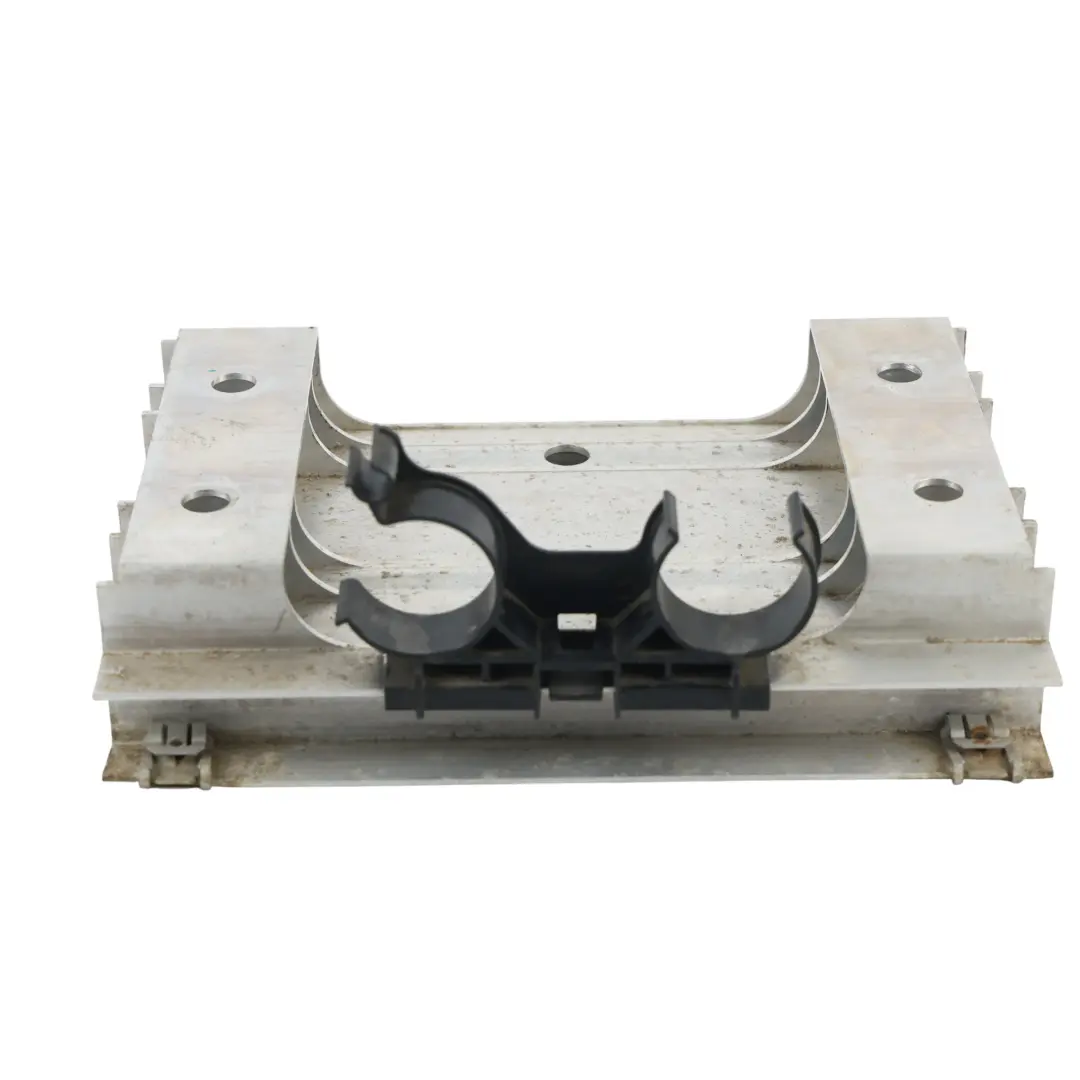 Staffa Rinforzo Montaggio Tunnel per Porsche 718 Boxster 982 con numero di parte 99150482300 Porsche 718 Boxster 982 Staffa Rinforzo Montaggio Tunnel - SKU 99150482300 - Numero di parte 99150482300
