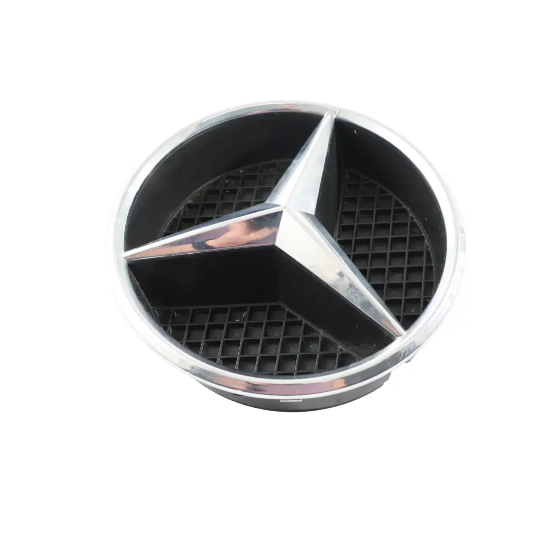 Emblema Stemma Cofano Anteriore Cromato per Mercedes W176 W204 W205 Logo con numero di parte A0008880060 Mercedes W176 W204 W205 Logo Emblema Stemma Cofano Anteriore Cromato - SKU A0008880060-3 - Numero di parte A0008880060