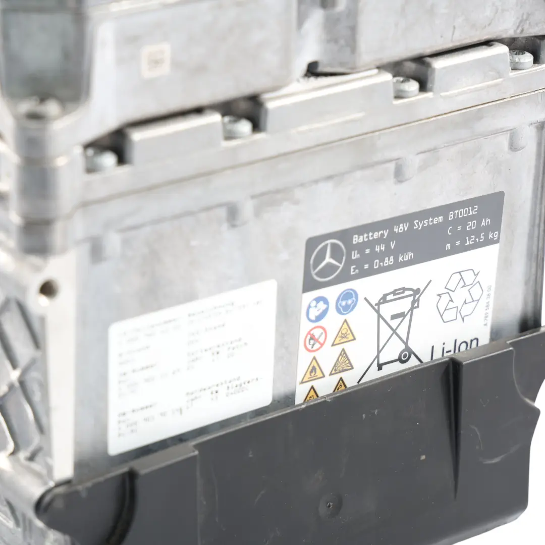 Mercedes W205 W213 W238 W253 Starter Battery 48V - SKU A0009826222 - Part number A0009826222