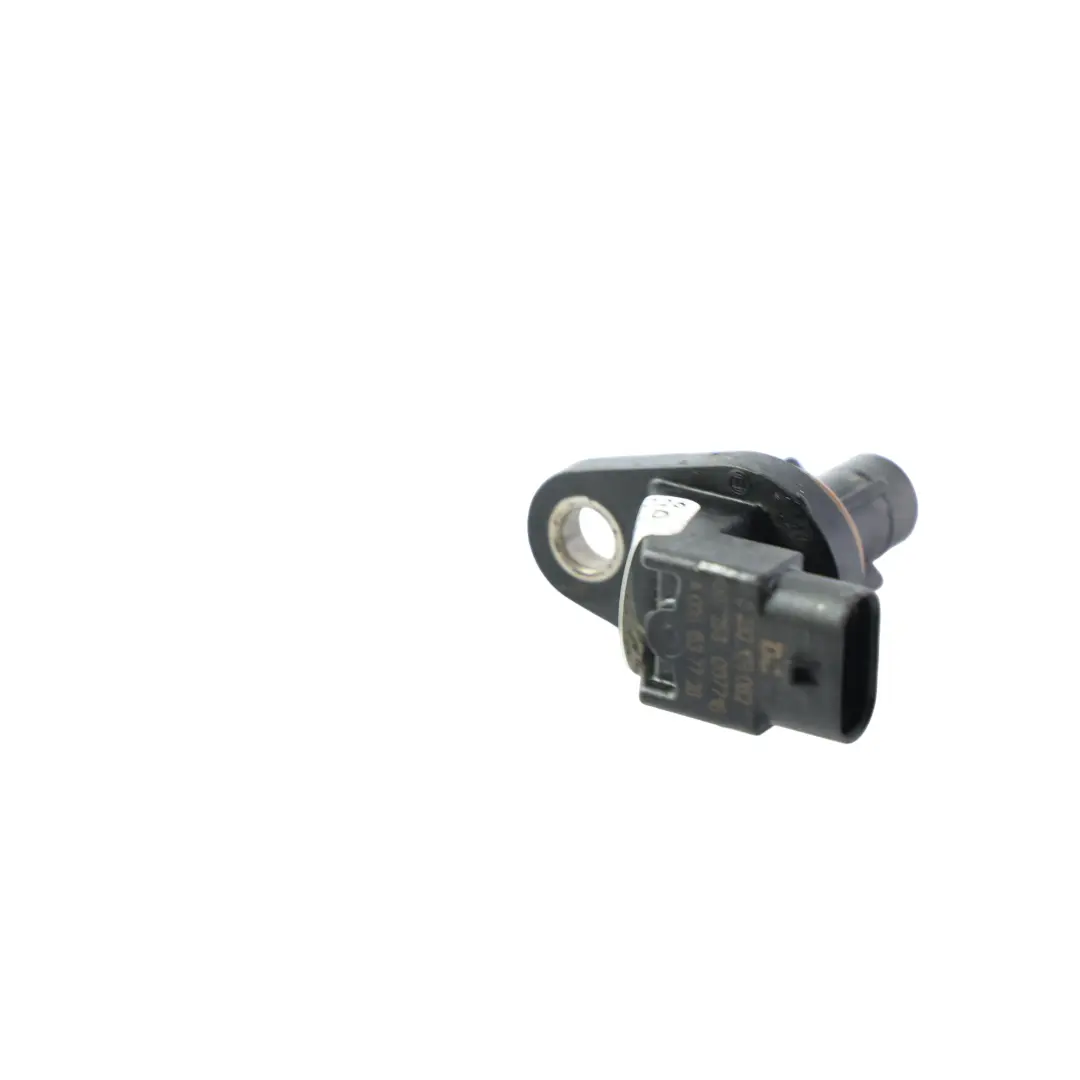 Capteur Arbre à Cames 2.1 Diesel OM651 pour Mercedes W204 W639 W906 à propos du numéro de pièce A0061537728 Mercedes W204 W639 W906 Capteur Arbre à Cames 2.1 Diesel OM651 - SKU A0061537728 - Numéro de pièce A0061537728