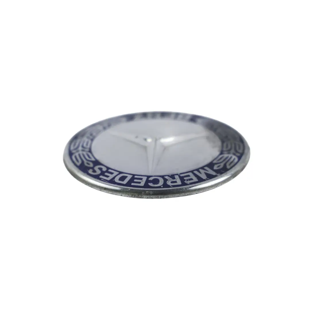 Stemma Frontale Cofano Logo per Mercedes W168 W245 CL203 con numero di parte A1298880116 Mercedes W168 W245 CL203 Stemma Frontale Cofano Logo - SKU A1298880116-1 - Numero di parte A1298880116