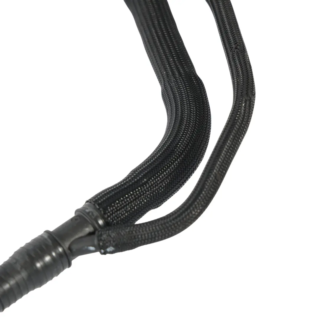  Línea purga Mercedes C117 X156 W176 Manguera ventilación del motor - SKU A1330102100 - Número de pieza A1330102100