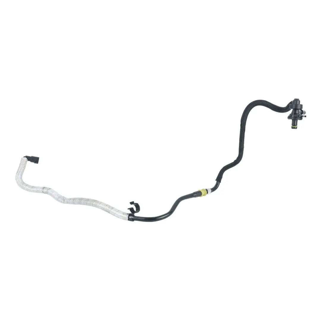 Mercedes C117 W176 AMG Tuyau Conduite Liquide Refroidissement M133 - SKU A1330106800 - Numéro de pièce A1330106800
