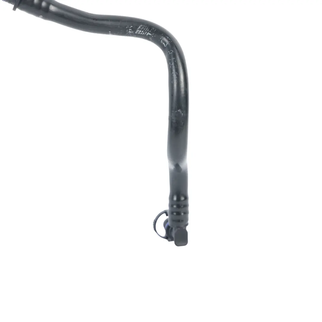 Mercedes C117 W176 Tuyau Conduit Reniflard Moteur M133 - SKU A1330106900 - Numéro de pièce A1330106900