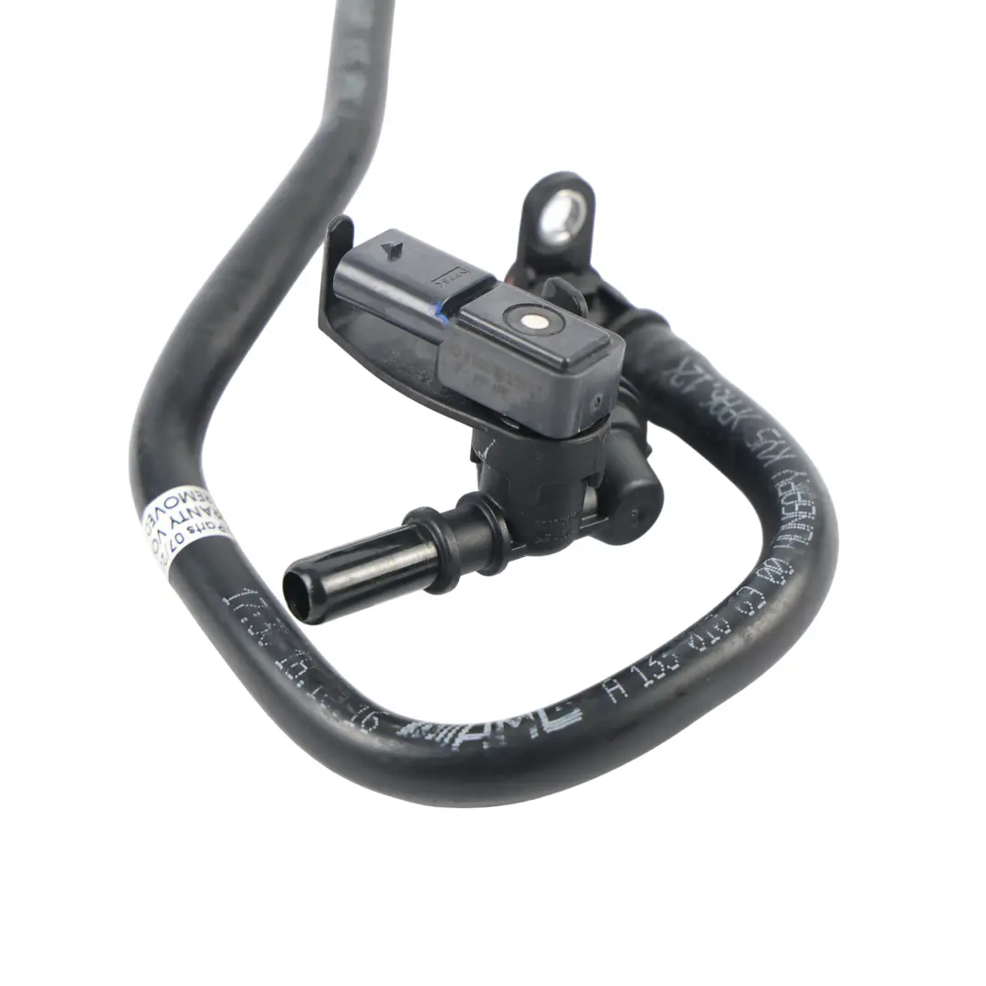 Entlüftung Luft Rohr Schlauch Leitung M133 für Mercedes C117 W176 Motor mit Teilenummer A1330106900 Mercedes C117 W176 Motor Entlüftung Luft Rohr Schlauch Leitung M133 - SKU A1330106900 - Teilenummer A1330106900