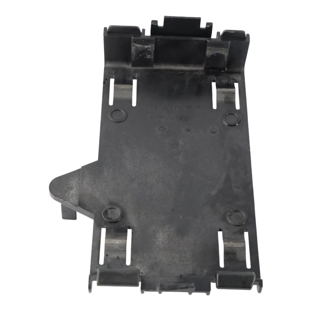 Support Tuyau Intercooler M133 Essence pour Mercedes C117 CLA 45 à propos du numéro de pièce A1330900040 Mercedes C117 CLA 45 Support Tuyau Intercooler M133 Essence - SKU A1330900040 - Numéro de pièce A1330900040