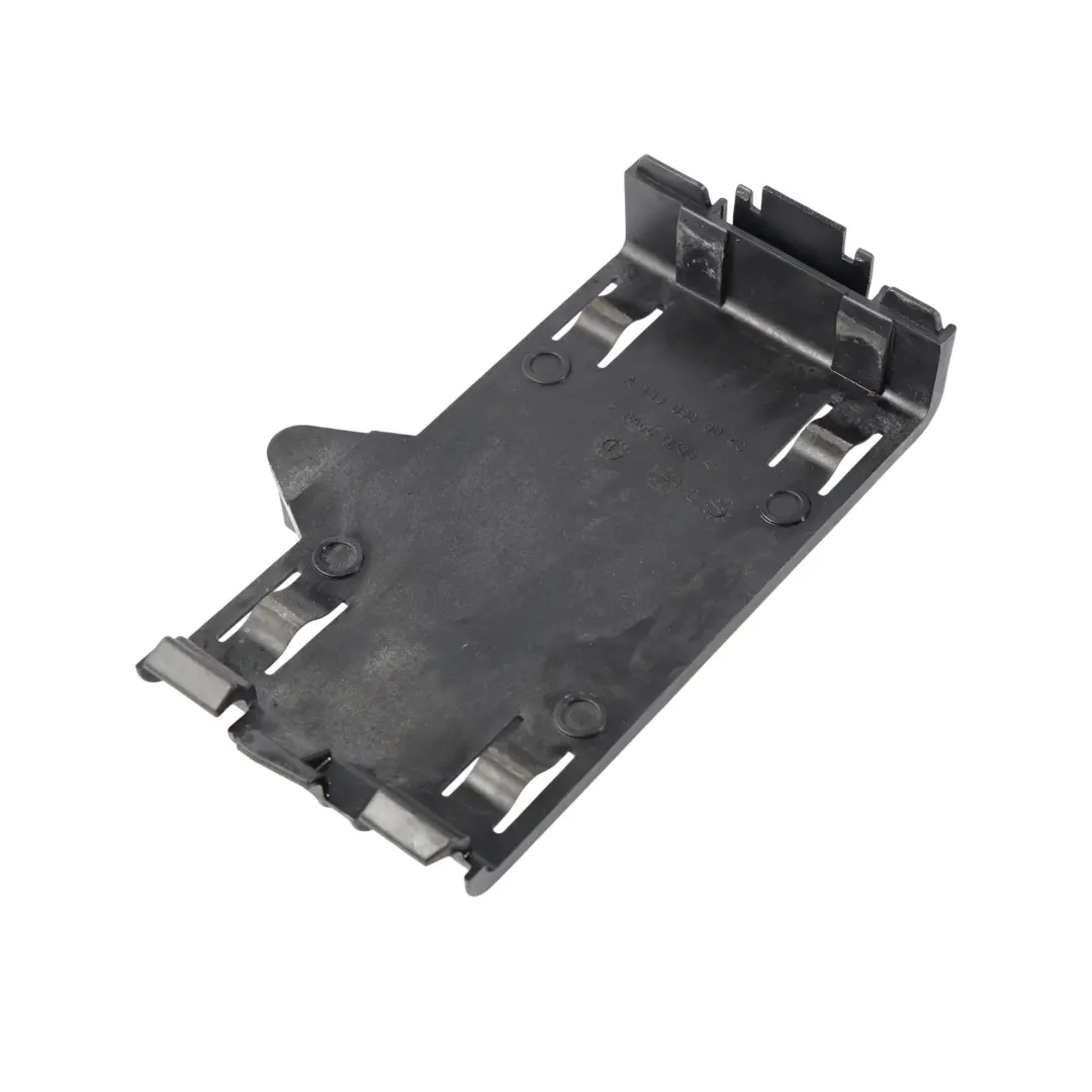 Support Tuyau Intercooler M133 Essence pour Mercedes C117 CLA 45 à propos du numéro de pièce A1330900040 Mercedes C117 CLA 45 Support Tuyau Intercooler M133 Essence - SKU A1330900040 - Numéro de pièce A1330900040