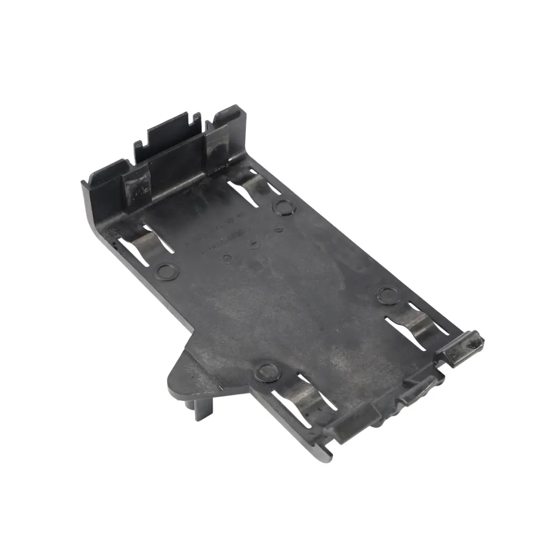 Mercedes C117 CLA 45 Support Tuyau Intercooler M133 Essence - SKU A1330900040 - Numéro de pièce A1330900040