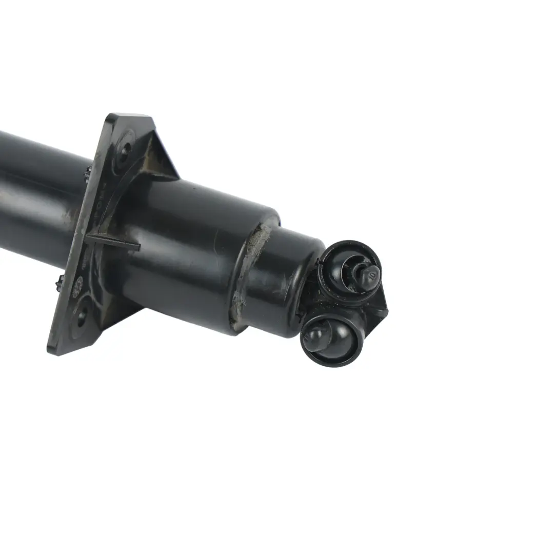 Lave-Phare Essuie-Glace Pare-Chocs Avant Gauche pour Mercedes GL X164 à propos du numéro de pièce A1648600747 Mercedes GL X164 Lave-Phare Essuie-Glace Pare-Chocs Avant Gauche - SKU A1648600747 - Numéro de pièce A1648600747