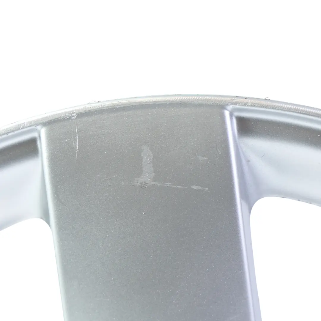 Srebrna Felga Aluminiowa 16" 7J ET34 do Mercedes SLK R171 o numerze A1714010102 Mercedes SLK R171 Srebrna Felga Aluminiowa 16" 7J ET34 - SKU A1714010102-1 - Numer Części A1714010102