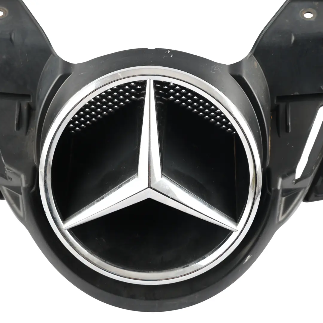 Radiator Grille Shell Beam to Mercedes R171 SLK 55 AMG with Part number A1718880160 Mercedes R171 SLK 55 AMG Radiator Grille Shell Beam - SKU A1718880160 - Part number A1718880160