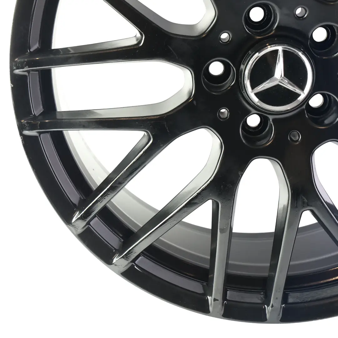 llanta aleación negro 19" ET:48 8J para Mercedes C117 W176 con número de pieza A1764010900 Mercedes C117 W176 llanta aleación negro 19" ET:48 8J - SKU A1764010900-1 - Número de pieza A1764010900