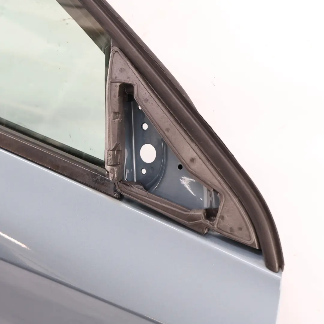 Door Front Right O/S A-Class Universe Blue Metallic - 894 to Mercedes W176 with Part number A1767200205 Mercedes W176 Door Front Right O/S A-Class Universe Blue Metallic - 894 - SKU A1767200205-UNI - Part number A1767200205