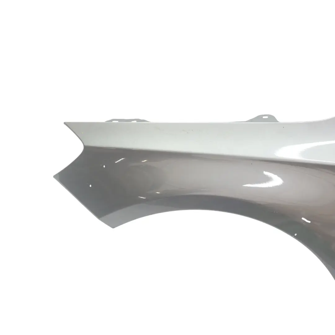 Mercedes W176 Aile Avant Gauche Garniture Latérale Mountain Grey - 787 - SKU A1768810101-MG - Numéro de pièce A1768810101