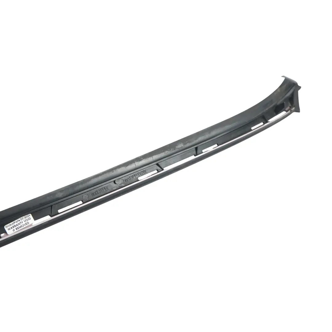 Mercedes W204 Deflettore Acqua Parabrezza Anteriore Sinistro - SKU A2046906862 - Numero di parte A2046906862