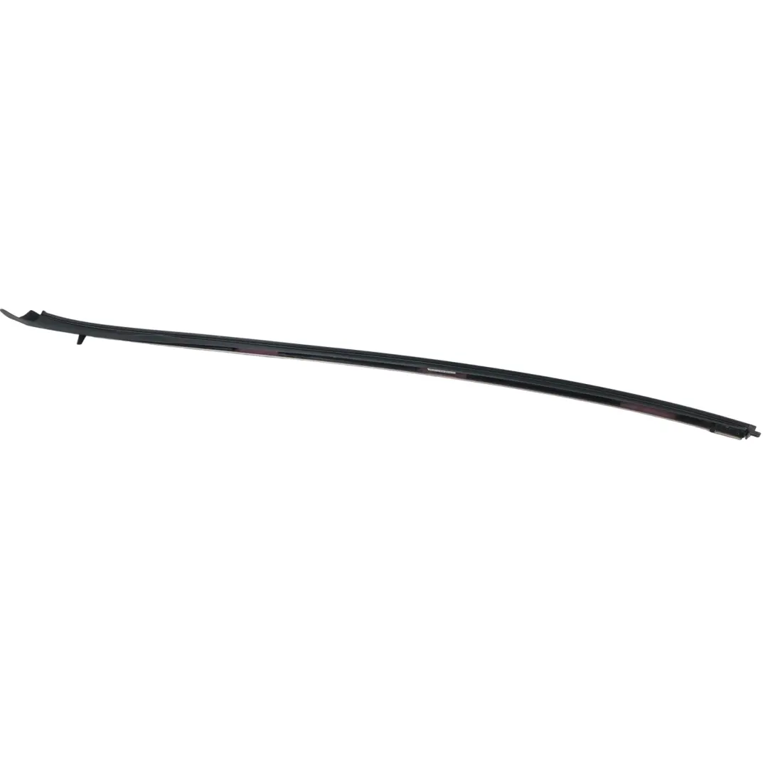 Deflettore Acqua Parabrezza Anteriore Destro per Mercedes W204 con numero di parte A2046907162 Mercedes W204 Deflettore Acqua Parabrezza Anteriore Destro - SKU A2046907162 - Numero di parte A2046907162