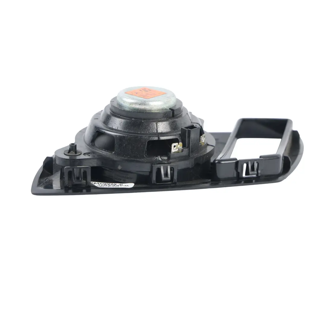 Osłona Głośnika Tylna Lewa do Mercedes S204 o numerze A2046930130 Mercedes S204 Osłona Głośnika Tylna Lewa - SKU A2046930130 - Numer Części A2046930130