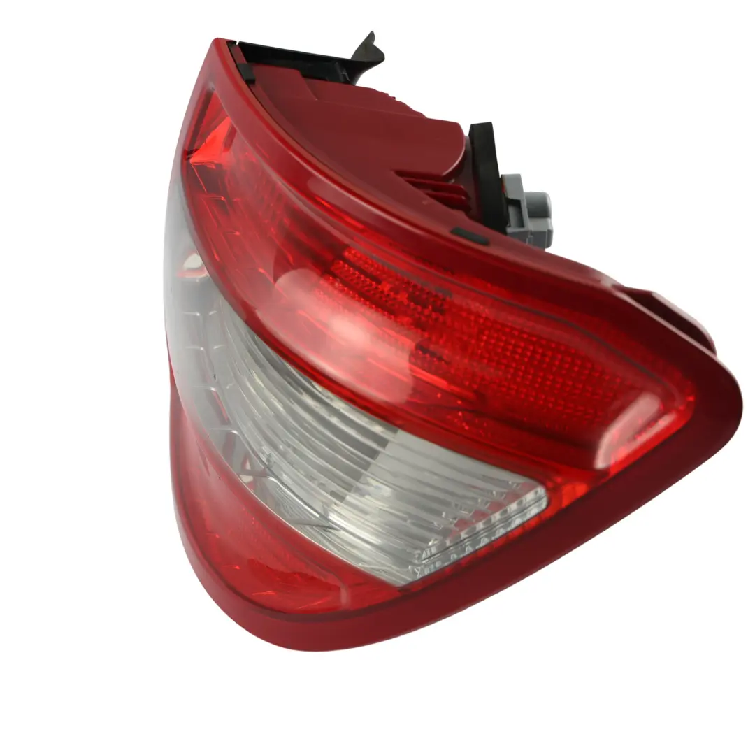 Fanale Posteriore Destro Lato Pannello per Mercedes W204 con numero di parte A2049069402 Mercedes W204 Fanale Posteriore Destro Lato Pannello - SKU A2049069402 - Numero di parte A2049069402